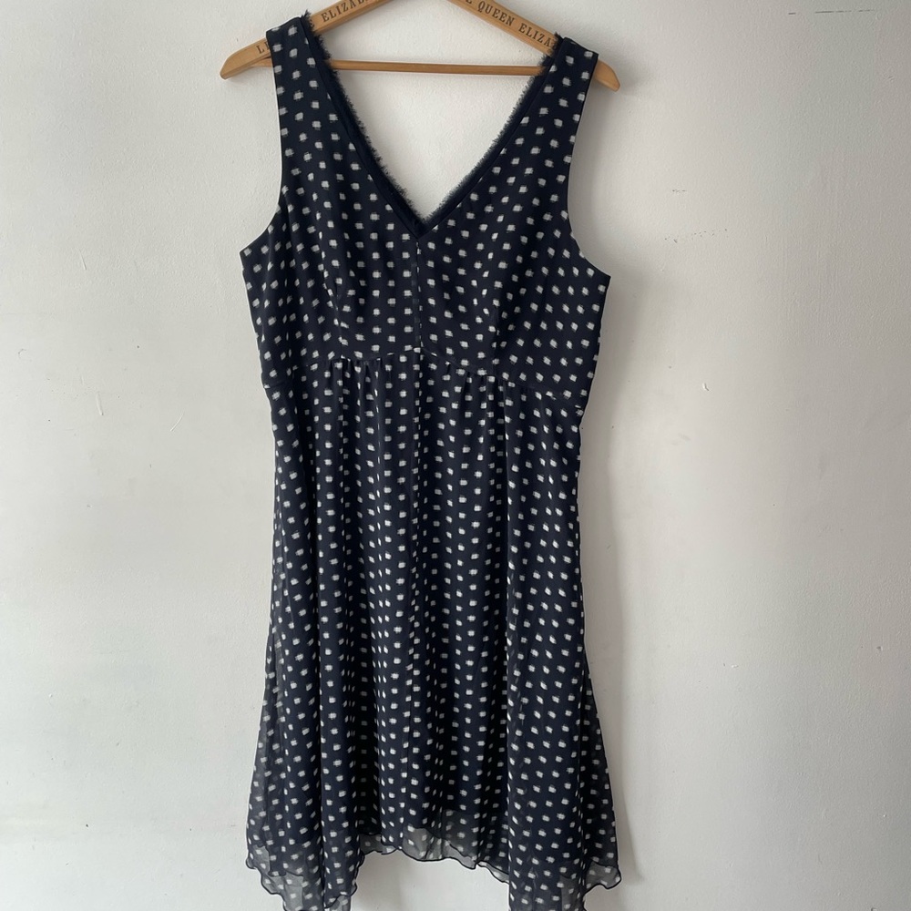 Iris Setlawke 4 seasons dress